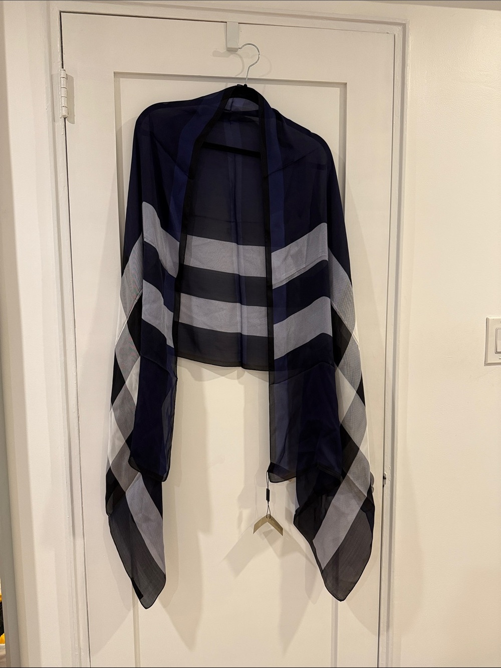 NWT. Burberry Mega Check Silk Scarf. - Picture 8 of 10